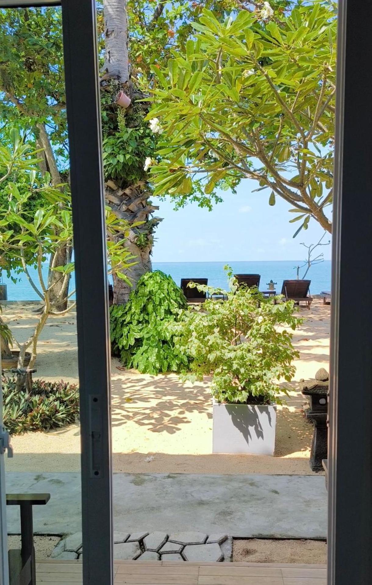 Maenam Villa Hotel Mae Nam Exterior foto