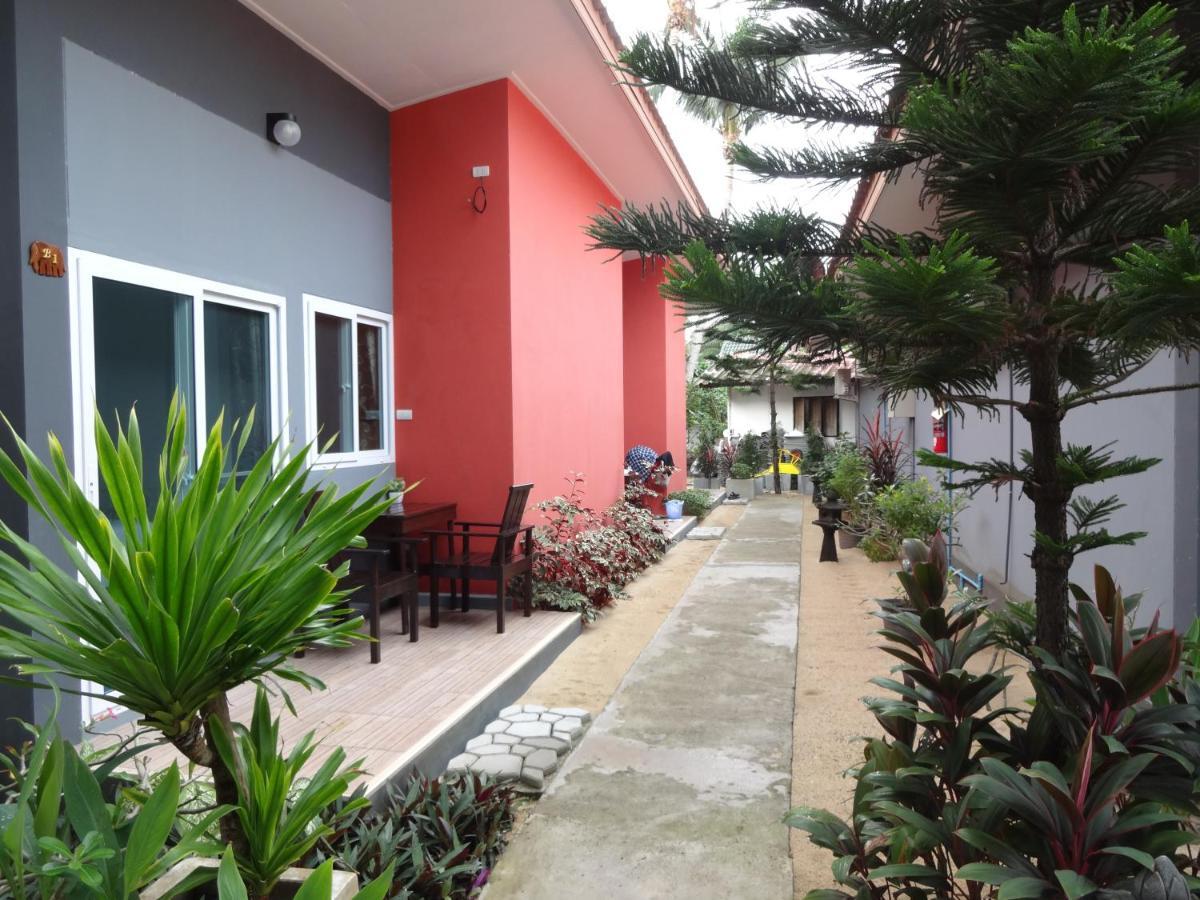Maenam Villa Hotel Mae Nam Habitación foto